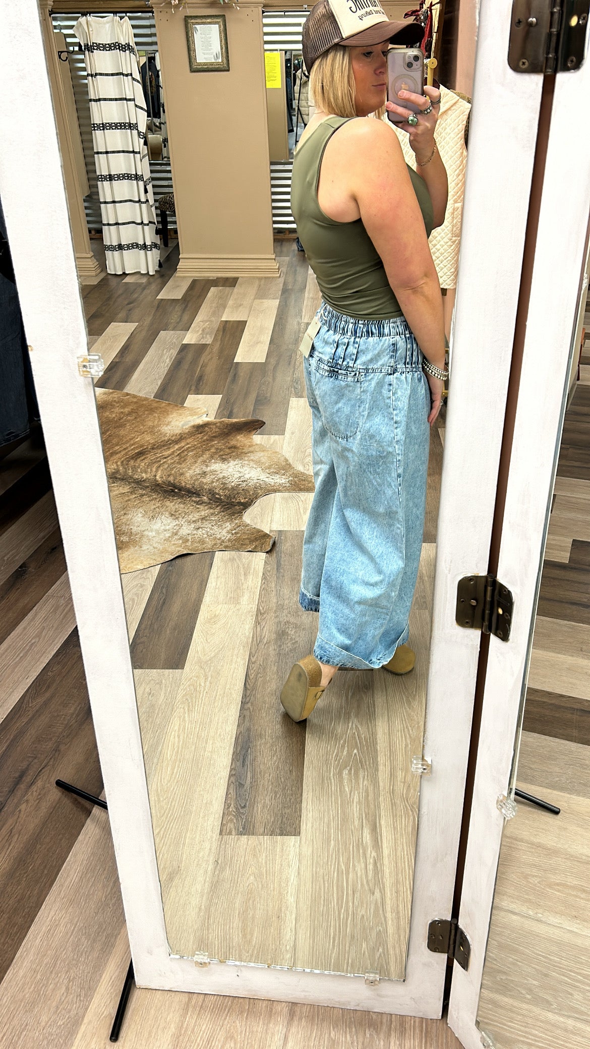 Pleated Wide Leg Pants