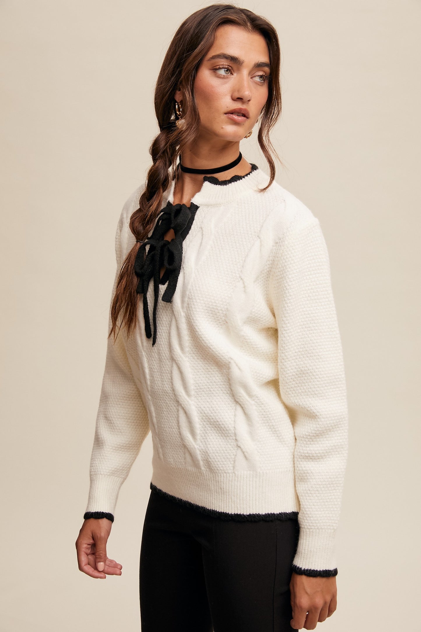 Contrast Bow-tie Knit Pullover Sweater