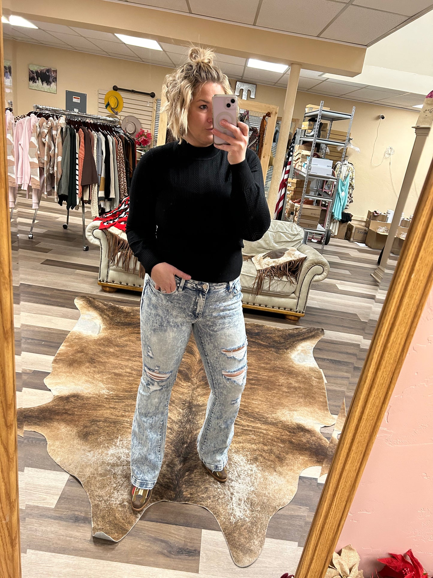 Petra Destroyed Mid Rise Trouser