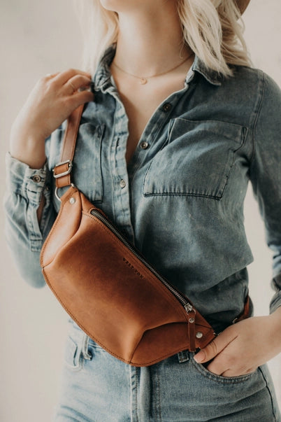 Ella Essential Sling Bag