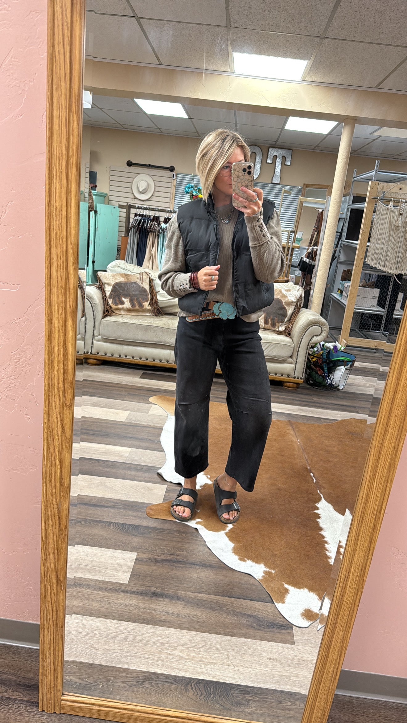 Risen Mid Rise Fit Crop Wide Barrel Leg Jeans