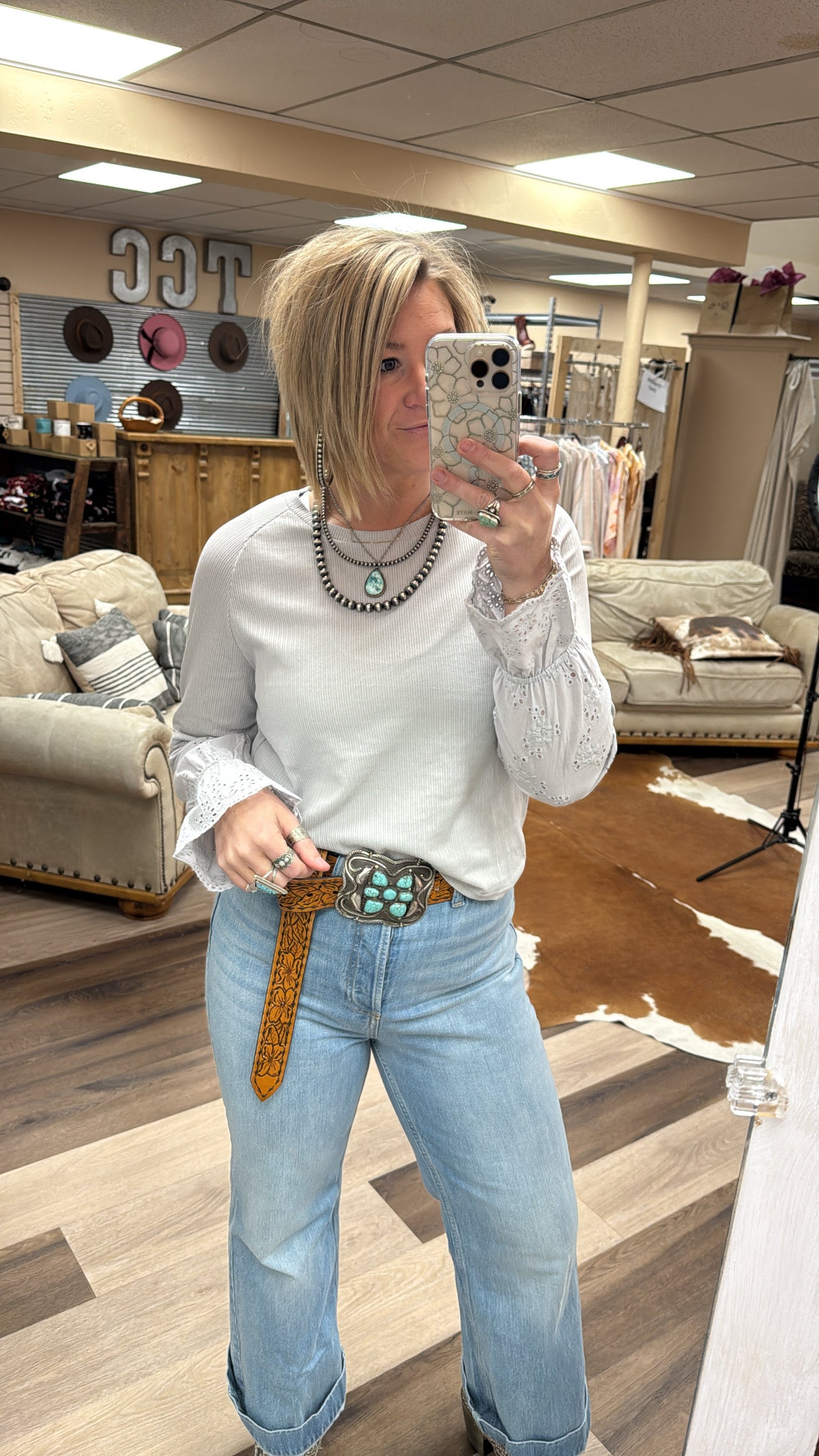 Ribbed T-shirt with embroidery eyelet sleeves