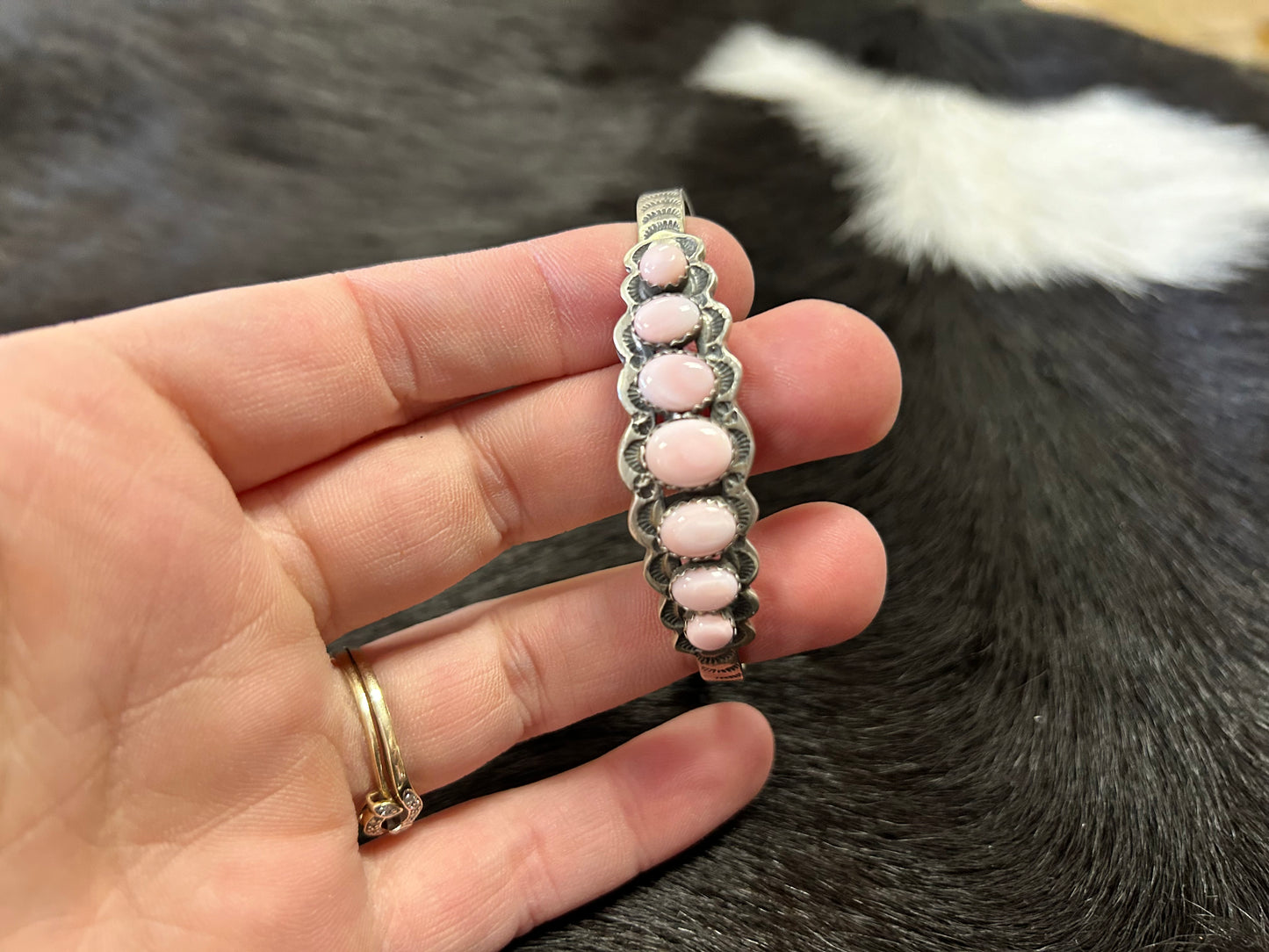 Pink conch cuff small