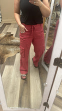 Load image into Gallery viewer, HIGH RISE LINEN WIDE CARGO PANTS
