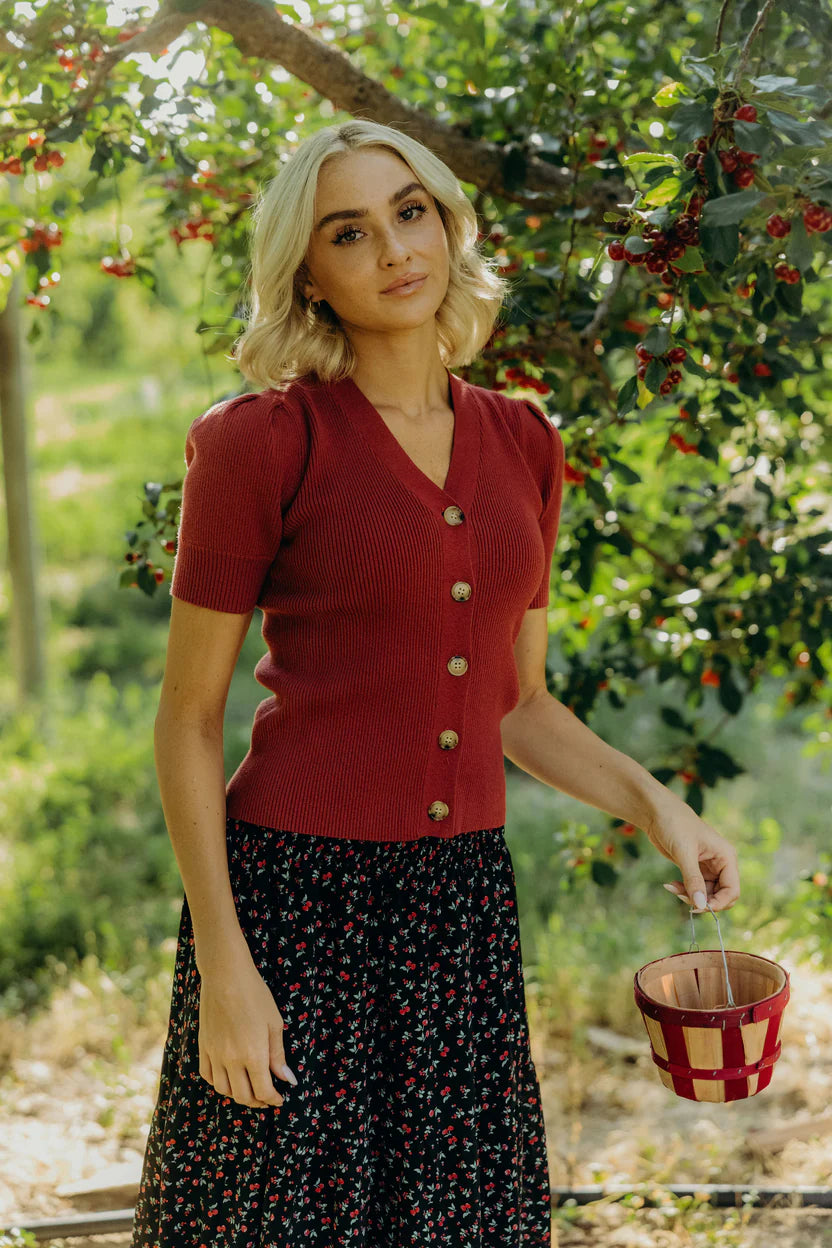 Short sleeve Cardi in Red Bud