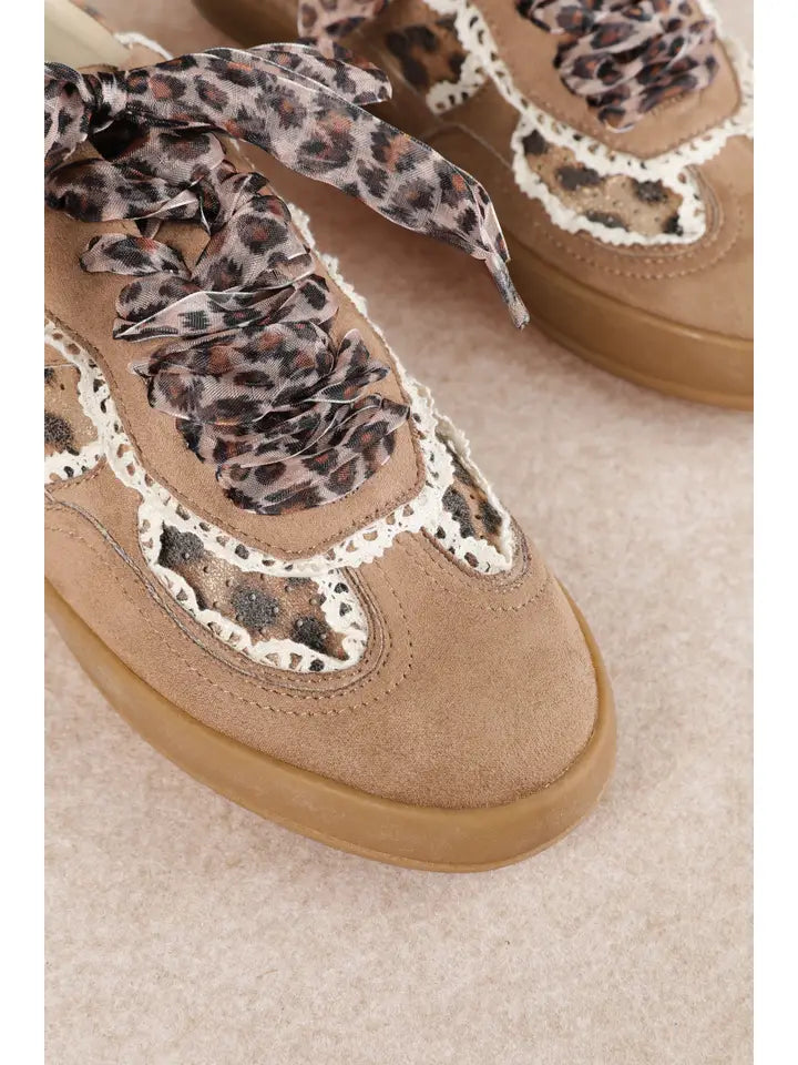 Eleanor Sneaker
