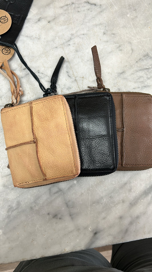 Washington small zip wallet