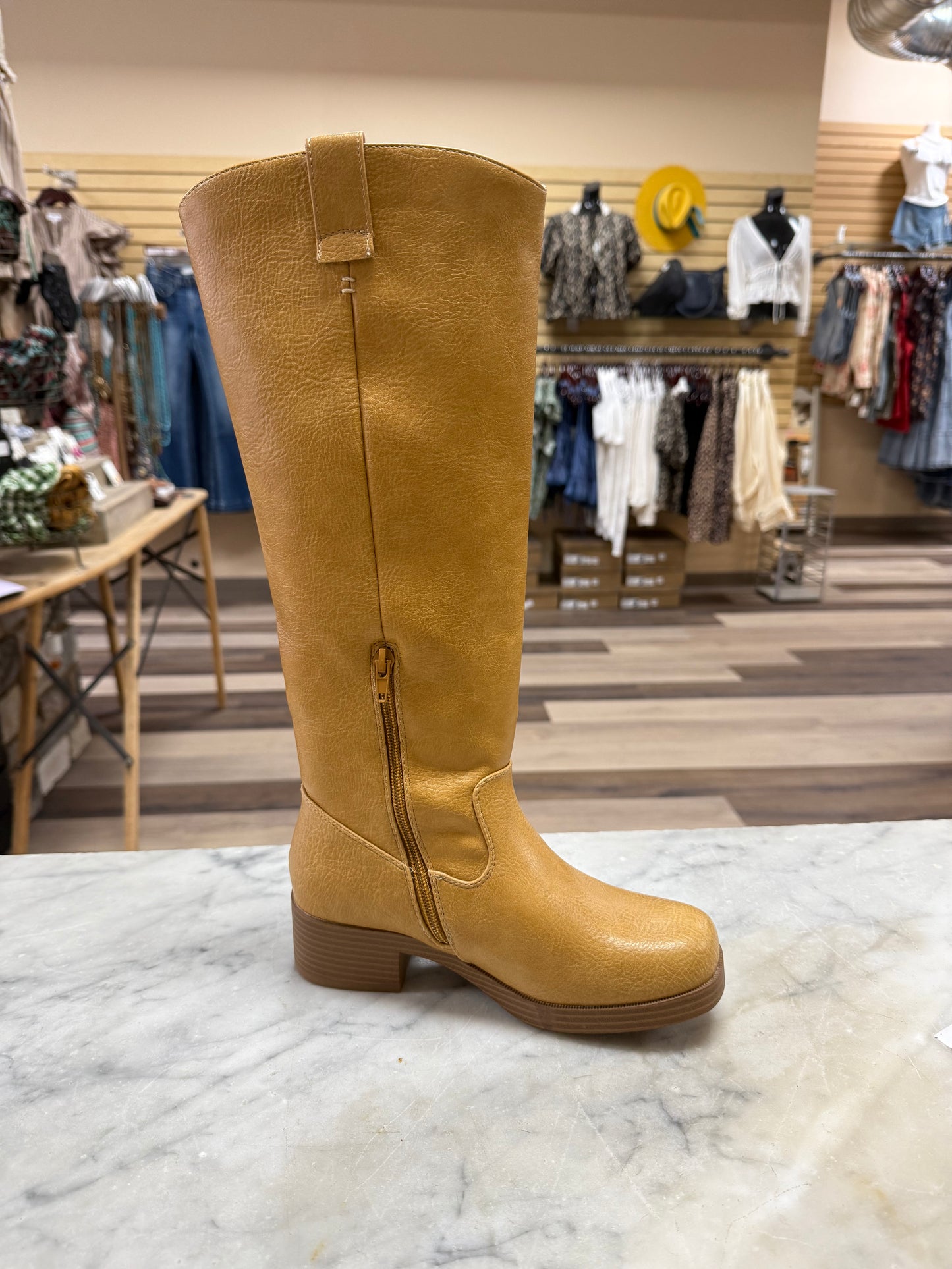 Yurie Boot