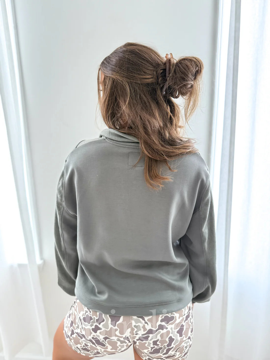 BIRDIE Ash Green Scuba Quarter Zip